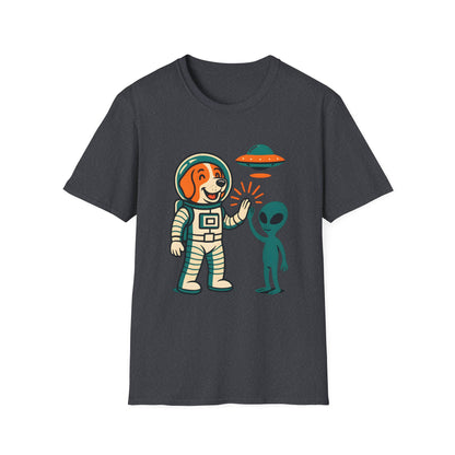 Alien High Five Dog T-Shirt – Funny Space Dog Tee for Animal Lovers, Casual Wear