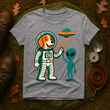 Alien High Five Dog T-Shirt – Funny Space Dog Tee for Animal Lovers, Casual Wear