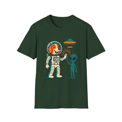 Alien High Five Dog T-Shirt – Funny Space Dog Tee for Animal Lovers, Casual Wear
