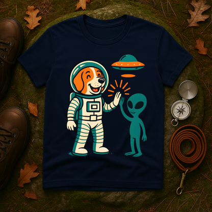 Alien High Five Dog T-Shirt – Funny Space Dog Tee for Animal Lovers, Casual Wear