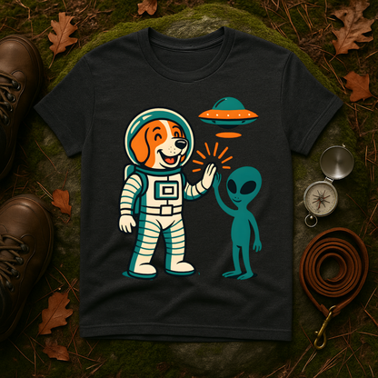 Alien High Five Dog T-Shirt – Funny Space Dog Tee for Animal Lovers, Casual Wear